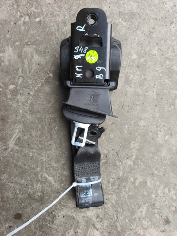 Пасок безпеки задній правий 561857806 VAG