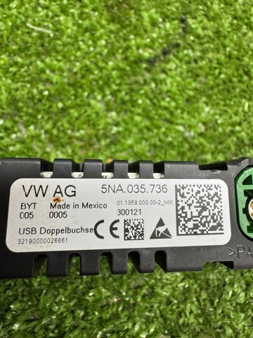 USB-розгалужувач 5NA035736 VAG