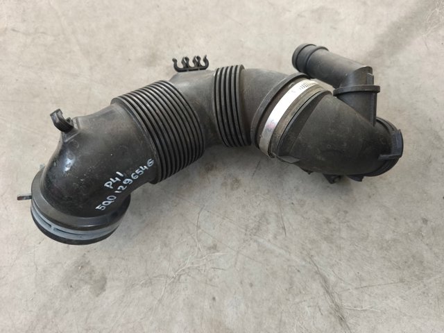 Патрубок повітряний, вхід в турбіну (наддув) 5Q0129654G VAG