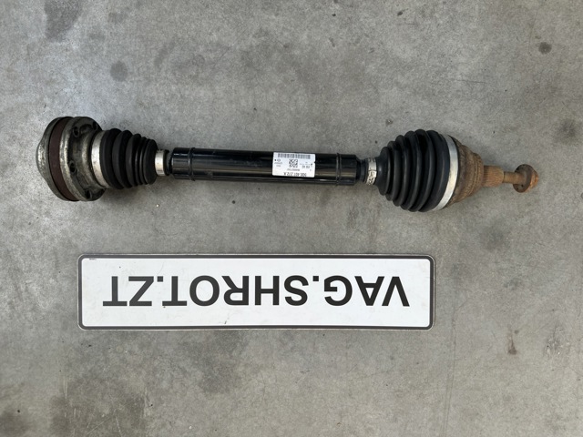 Привід правий 5Q0407272K VAG