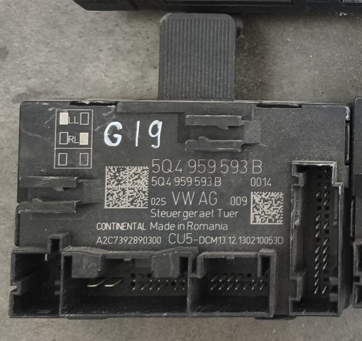 Блок комфорту передніх дверей 5Q4959593B VAG