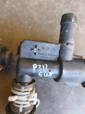 Регулюючий клапан охолоджувальної рідини 7PP819810A VAG