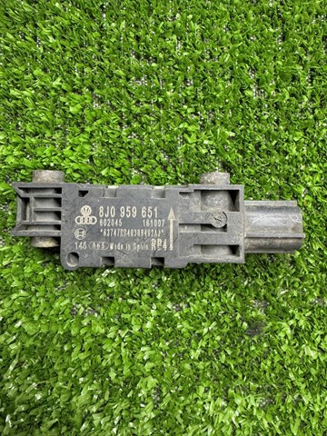 Датчик подушки безпеки 8J0959651 VAG