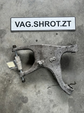 Важіль задньої підвіски нижній, правий 8R0505312F VAG