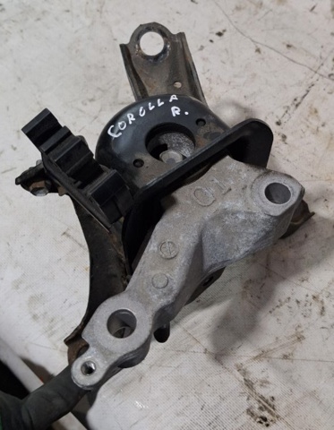 Права подушка двигуна 1230522361 TOYOTA
