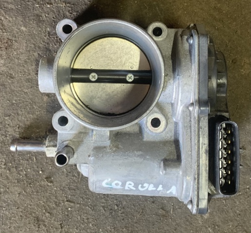 Заслінка повітряна 2203037060 TOYOTA