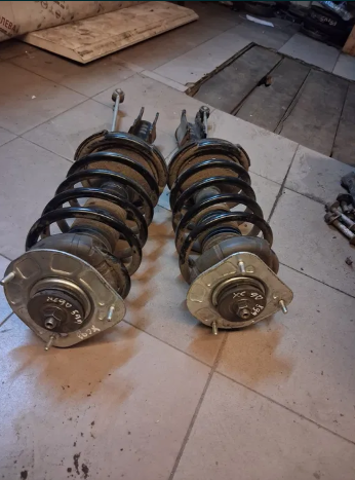 Амортизатори передні 31277877 VOLVO