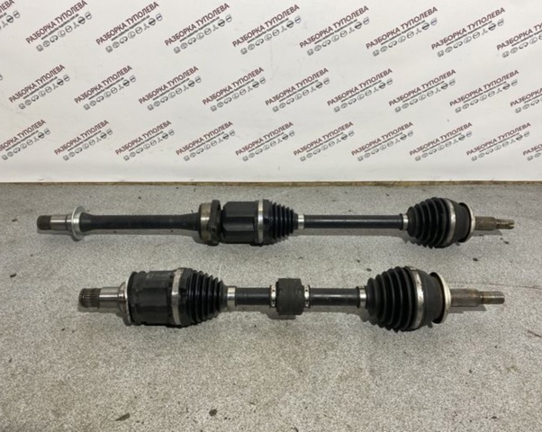 Привід передній правий 4341042381 TOYOTA