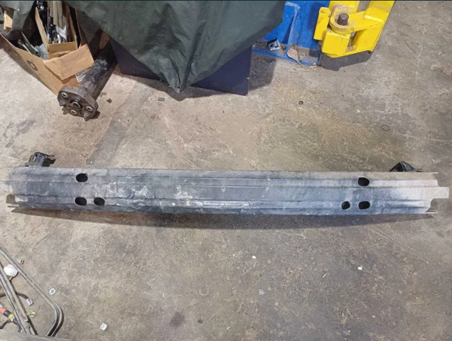 Балка бампера переднього 521310C040 TOYOTA