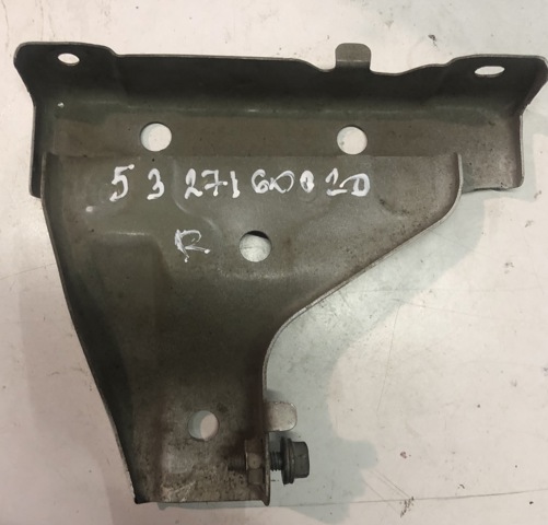 Кріплення фари передньої, правої 5327160020 TOYOTA