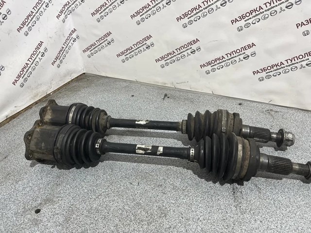 Привід передній лівий 97034903804 PORSCHE