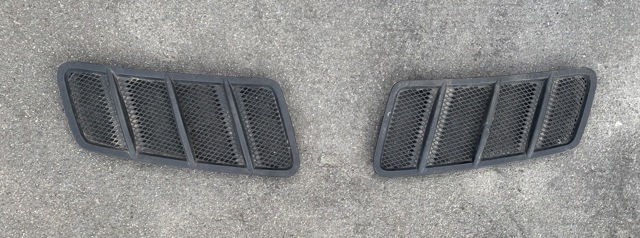 Решітка під лобове скло A1668800105 MERCEDES
