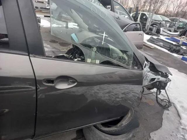 Пасажирські передні двері BBY45802X MAZDA
