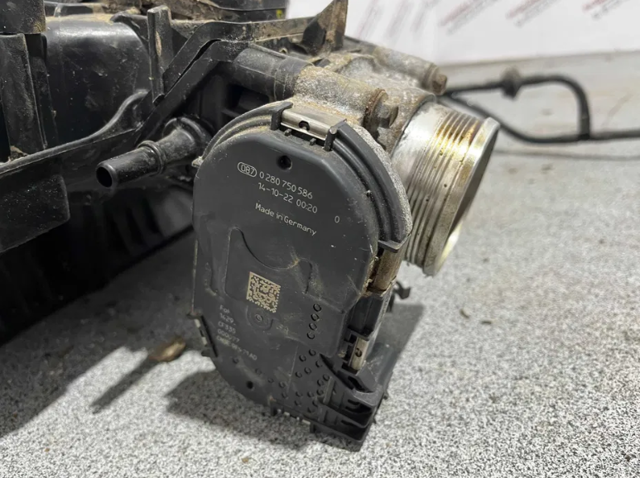 Блок дросельної заслінки LR024970 LAND ROVER
