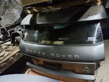 Треті двері LR046909 LAND ROVER
