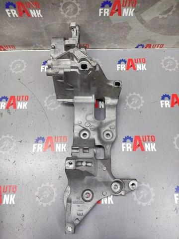 Кріплення генератора 04L903143D VAG