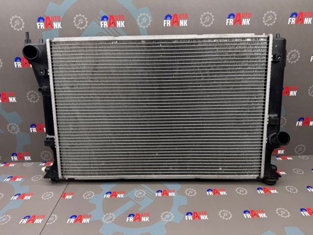 Радіатор 164000R021 TOYOTA