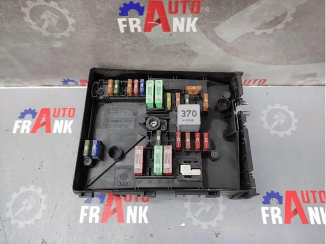 Коробка запобіжників 1K0937125D VAG