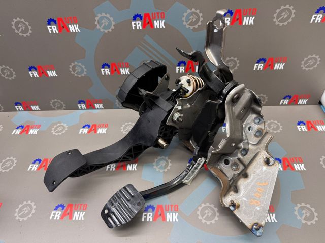 Педаль щеплення 2127CH PEUGEOT