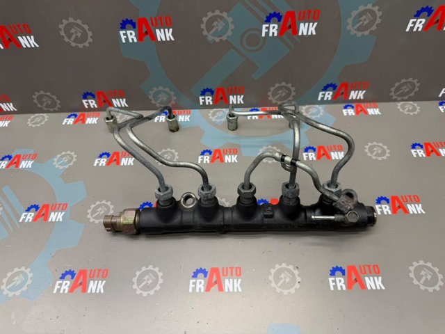 Розподільник палива 2381027021 TOYOTA