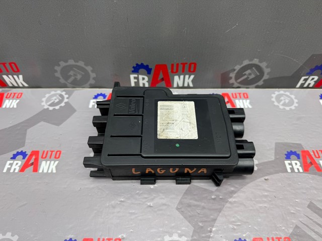 Коробка запобіжників 243800002R RENAULT