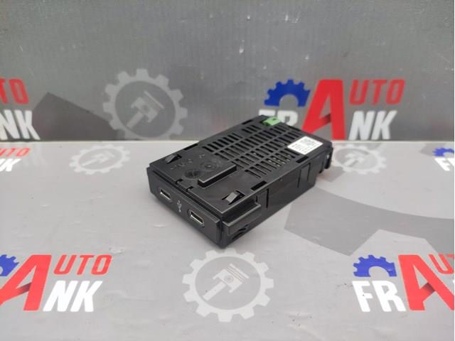 USB-розгалужувач 2G6035736 VAG