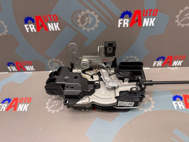 Замок задніх дверей, лівих 31440397 VOLVO