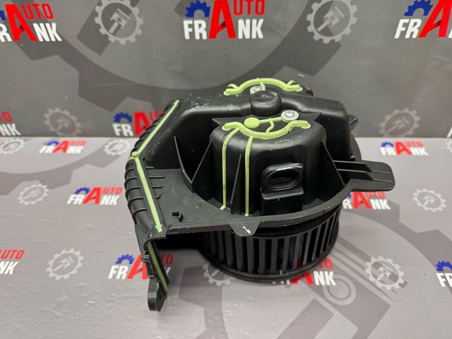 Двигун вентилятора пічки (обігрівача салону) Renault Scenic II