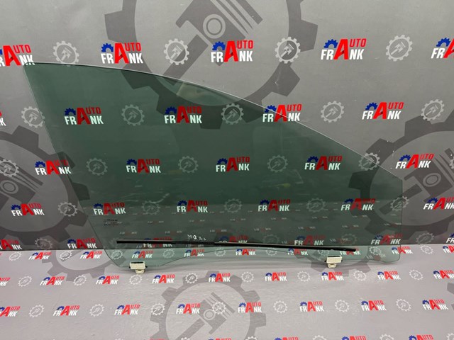 Скло пасажирських дверей 803007357R RENAULT