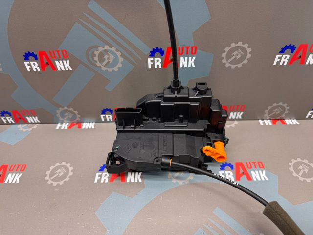 Замок водійських дверей 805030009R RENAULT