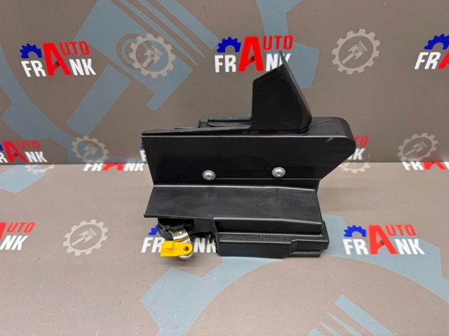 Замок задньої двері, лівої 825033585R RENAULT