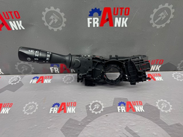 Перемикач підрульовий, лівий 8414002720 TOYOTA