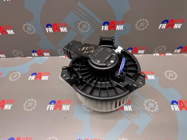 Двигун вентилятора пічки (обігрівача салону) 871030D101 TOYOTA