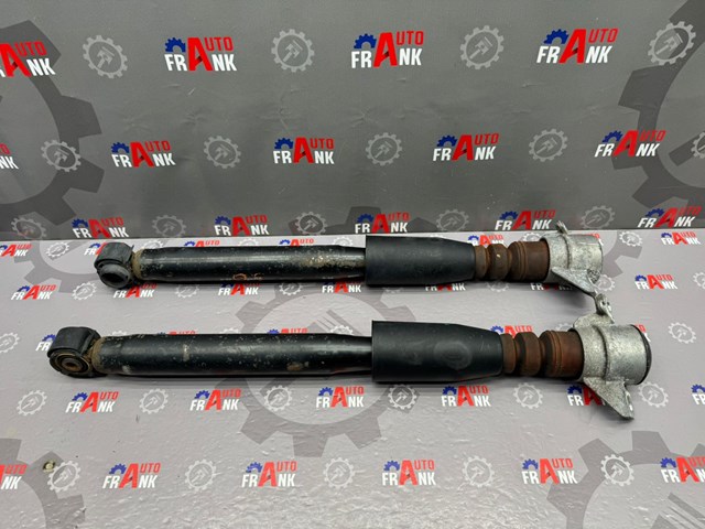 Стійка амортизатора задня 8R0513035C VAG