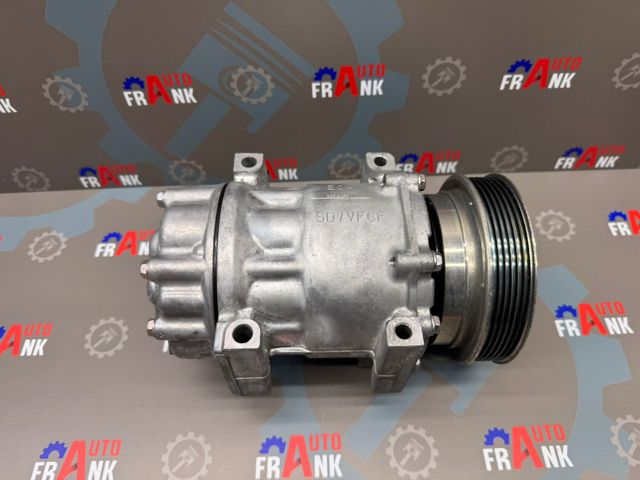 Компресор кондиціонера 926009865R RENAULT