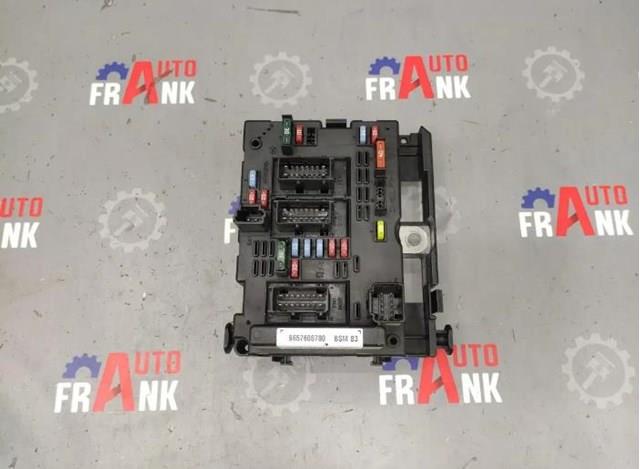 Корпус запобіжників 9657608780 PEUGEOT