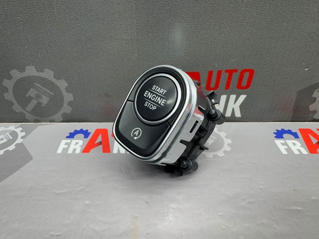 Кнопка запуску двигуна A1779051001 MERCEDES