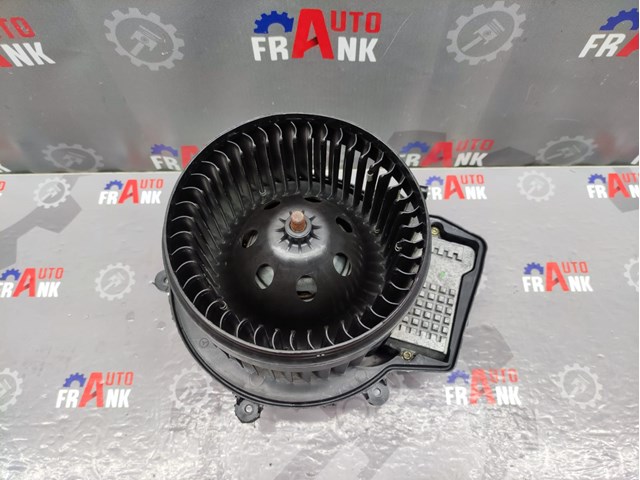 Моторчик пічки A2038202514 MERCEDES