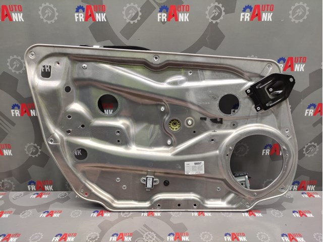 Склопідйомник передньої лівої двері A2047202479 MERCEDES