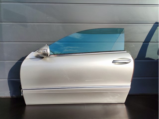 Двері передні, ліві Mercedes CLK