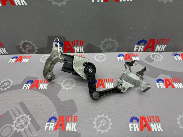 Датчик рівня положення кузова, задній лівий A2139051902 MERCEDES
