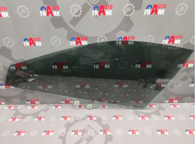 Скло водійських дверей GJ6A59511B MAZDA