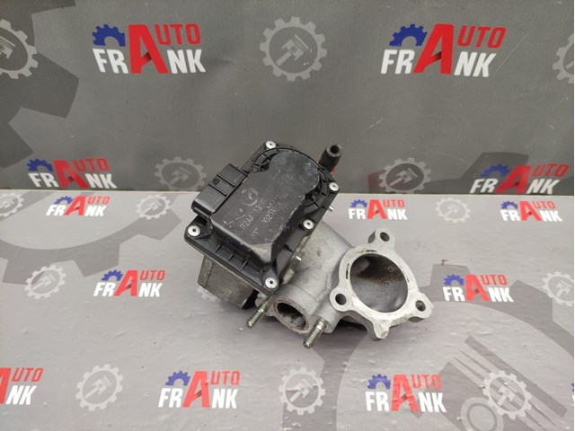 Дросільна заслінка в зборі R2AA136B0 MAZDA