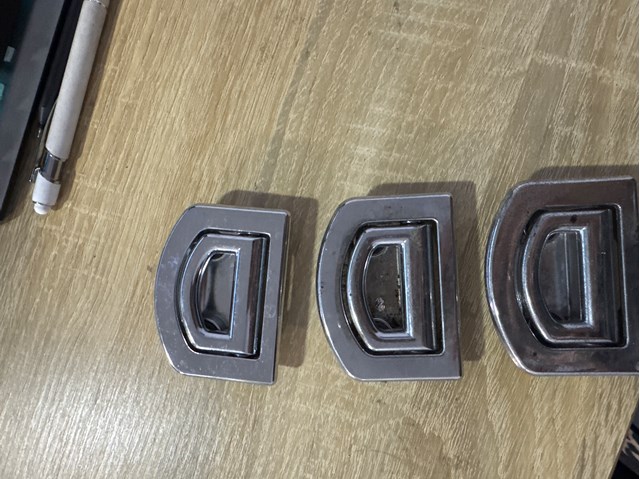 Петля кріплення вантажу 1K0864203 VAG