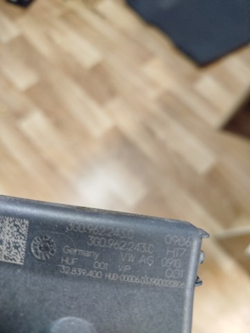 Блок управління відкриття кришки багажника 3G0962243C VAG