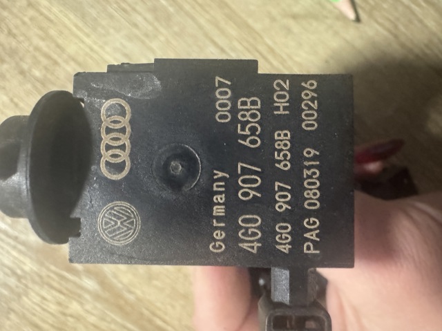 Датчик забруднення повітря 4G0907658B VAG