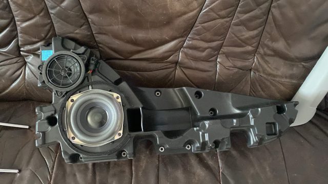 Динамік передньої двері 4M0035298 VAG