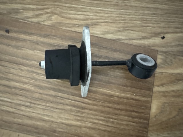 Права подушка двигуна 4M0199870AM VAG