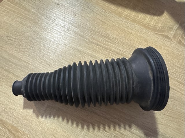 Пильник рульової рейки правий 4M0423832B VAG