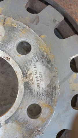 Гальмо дискове переднє 4M0615301AP VAG